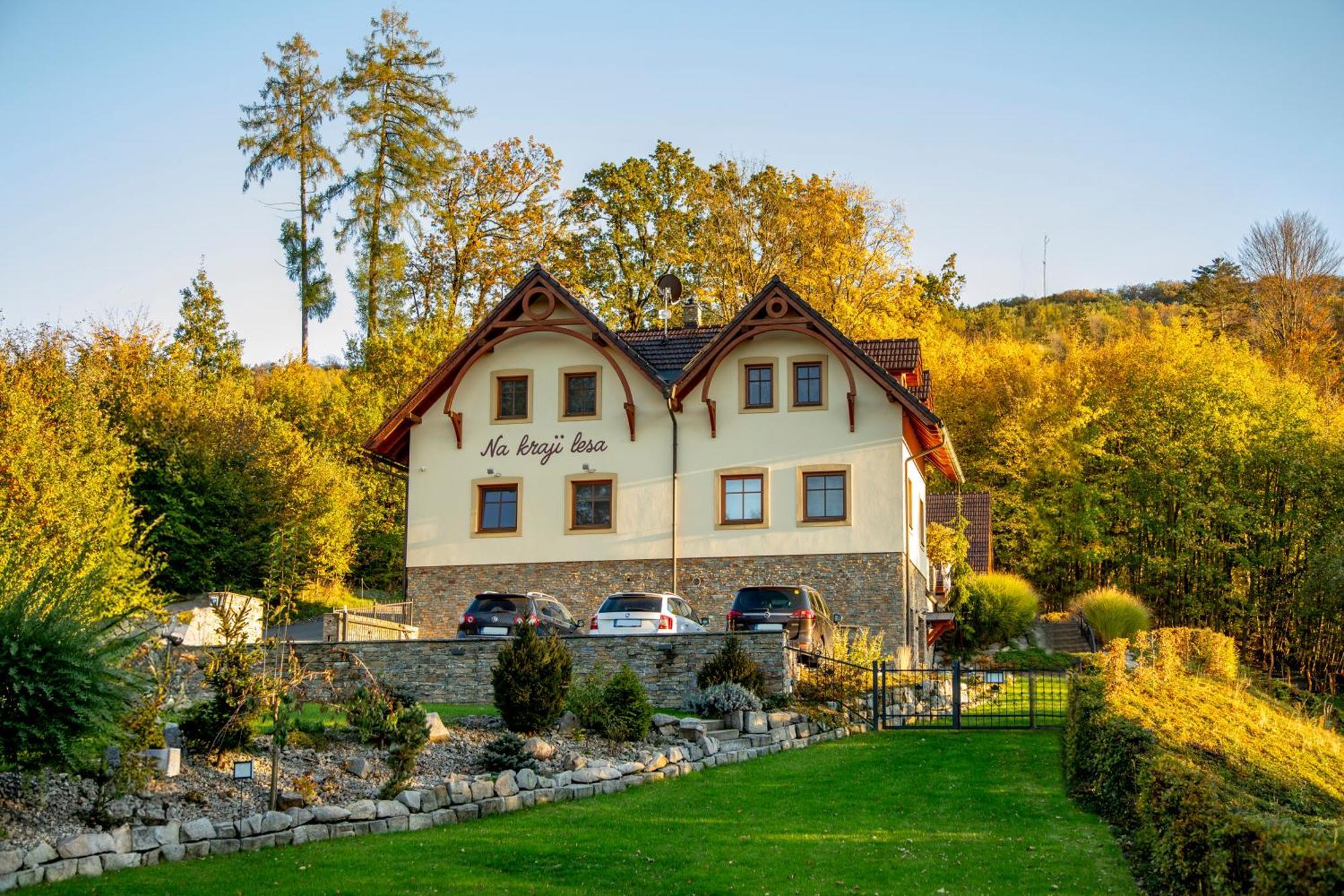 Penzion Na Kraji Lesa Valasske Mezirici Exterior photo